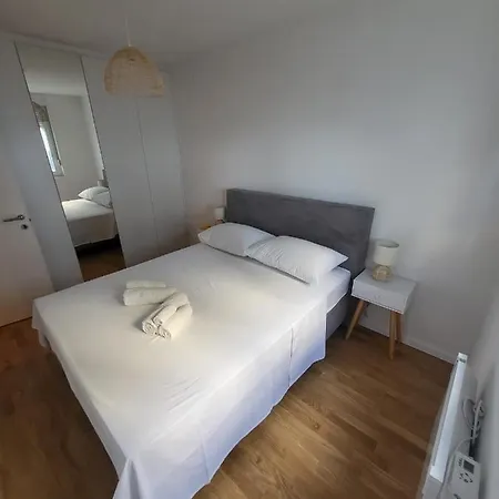 Antea With Free Parking Apartament Zadar